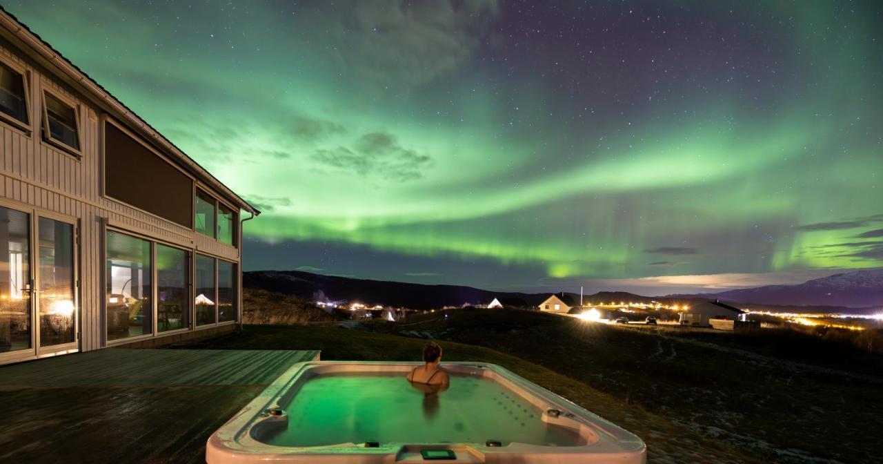 Aurora Borealis Observatory * Silsand